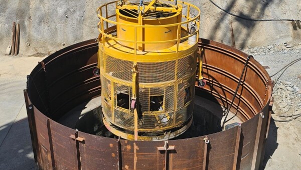 World-first person-ridden concrete kibble