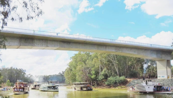 Echuca Moama Bridge