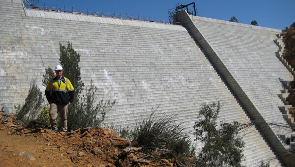 Meander Dam