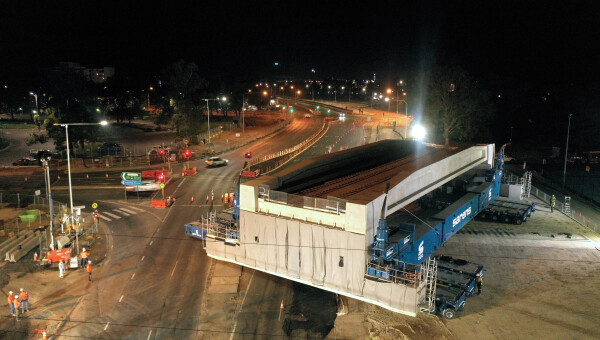 Innovative rail bridge construction