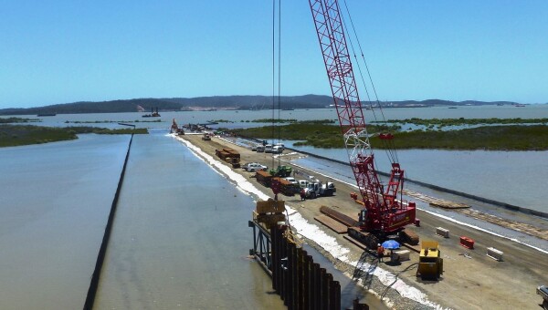 Narrows Crossing (QCLNG)