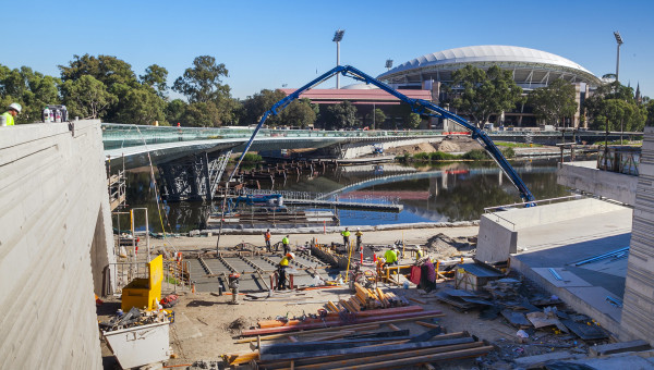 Riverbank Precinct Pedestrian Bridge