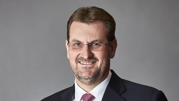 Scott Cummins