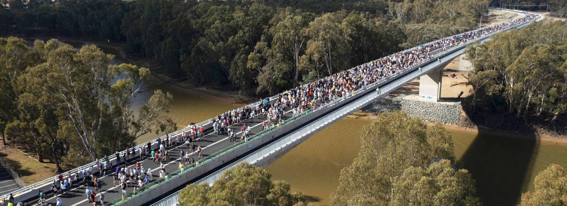 The new Echuca Moama Bridge is open!